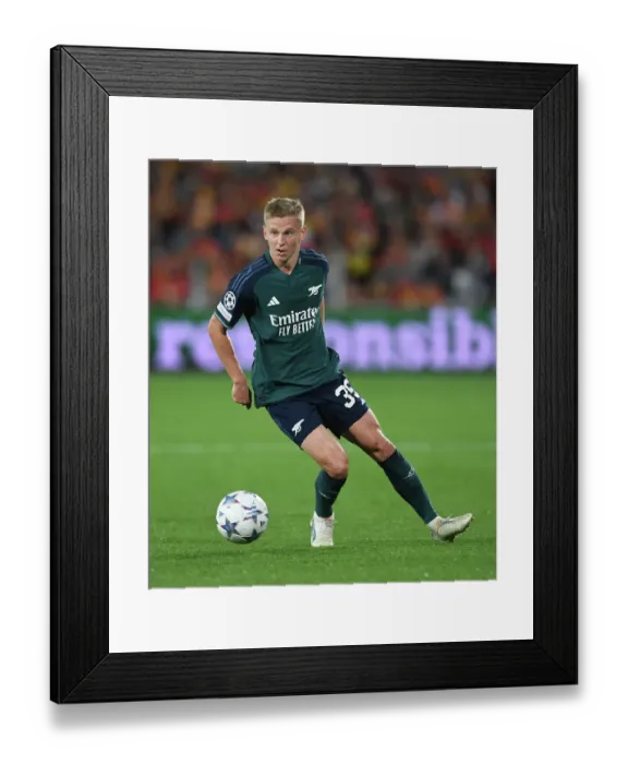 Framed Print : Champions League Group B: Oleksandr Zinchenko in Action for Arsenal against RC Lens, France (October 2023) Framed Print : Champions League Group B: Oleksandr Zinchenko in Action for Arsenal against RC Lens, France (October 2023)