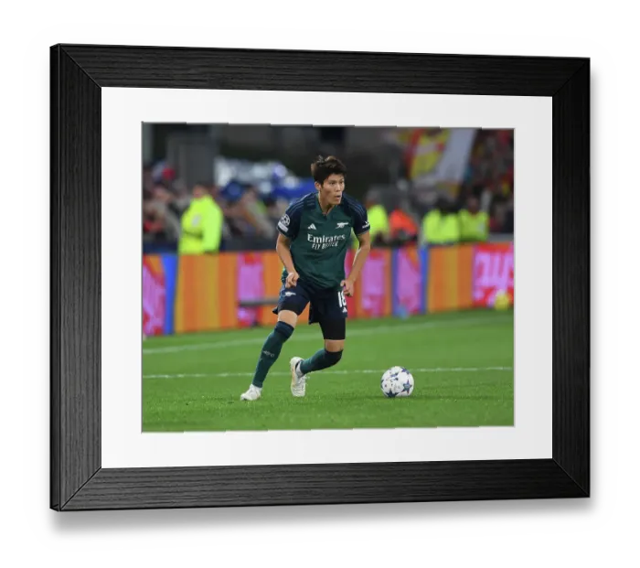 Framed Print : Champions League Group B: Arsenal's Tomiyasu in Action Against RC Lens, France (October 2023) Framed Print : Champions League Group B: Arsenal's Tomiyasu in Action Against RC Lens, France (October 2023)