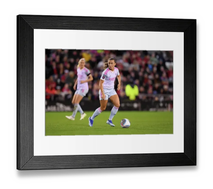 Framed Print : Arsenal vs Manchester United: Barclays Women's Super League Showdown