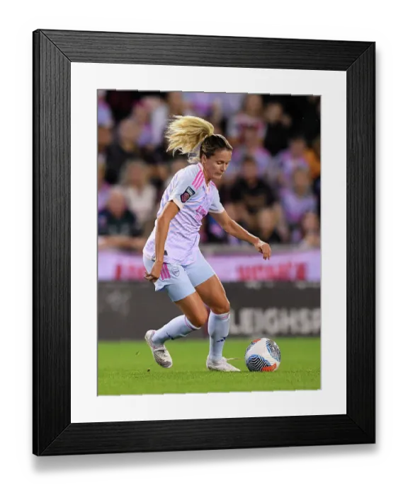 Framed Print : Arsenal vs Manchester United: Barclays Women's Super League Showdown