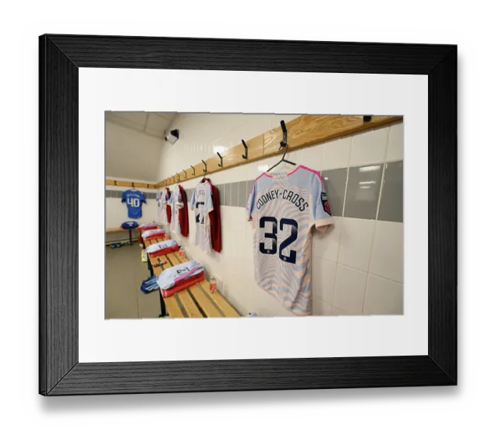 Framed Print : Titanic Clash: Arsenal vs Manchester United in the Barclays Women's Super League (2023-24)