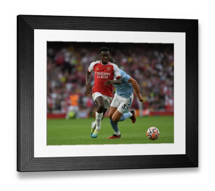 Framed Print : Arsenal's Eddie Nketiah Faces Manchester City in the 2023-24 Premier League Showdown