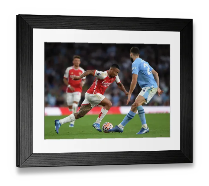 Framed Print : Arsenal vs Manchester City: Clash of Titans - The Battle for Premier League Supremacy (2023-24)