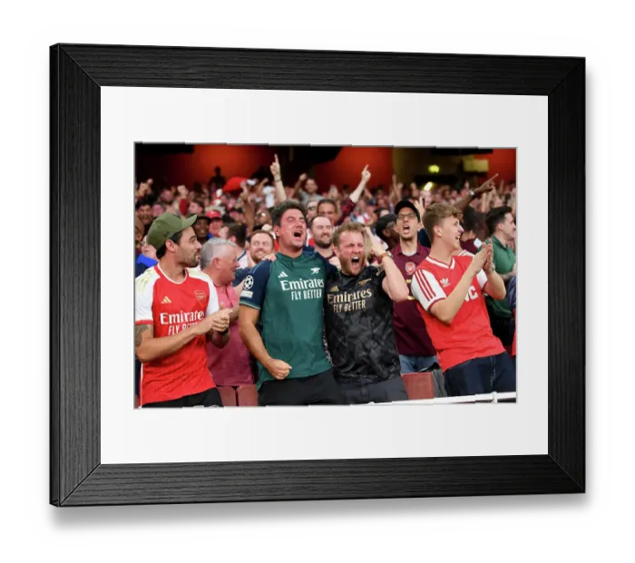 Framed Print : Arsenal Clinch Premier League: Euphoric Fan Celebrations Over Manchester City (2023-24)