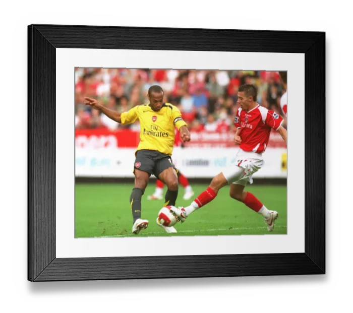 Framed Print : Thierry Henry (Arsenal) Darren Ambrose (Charlton Athletic) Framed Print : Thierry Henry (Arsenal) Darren Ambrose (Charlton Athletic)