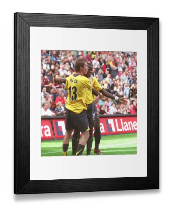 Framed Print : Emmanuel Eboue and Alex Hleb (Arsenal) celebrate the 2nd Robin van Persie goal Framed Print : Emmanuel Eboue and Alex Hleb (Arsenal) celebrate the 2nd Robin van Persie goal