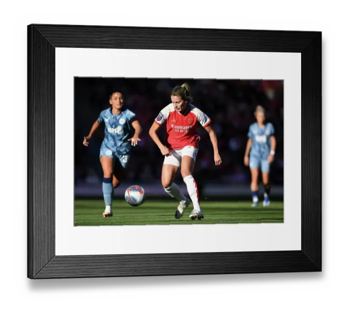 Framed Print : Arsenal Women vs. Aston Villa: Barclays Super League Showdown at Emirates Stadium (2023-24)