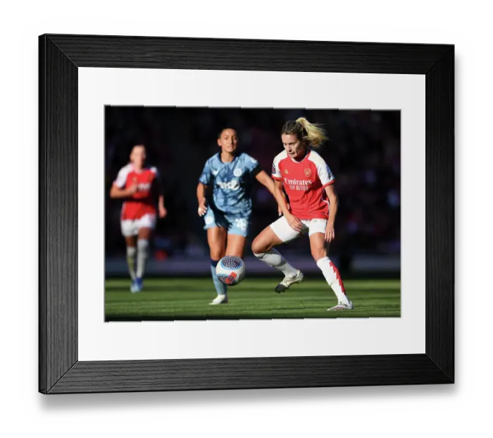 Framed Print : Arsenal Women vs Aston Villa: Barclays Super League Showdown at Emirates Stadium (2023-24)