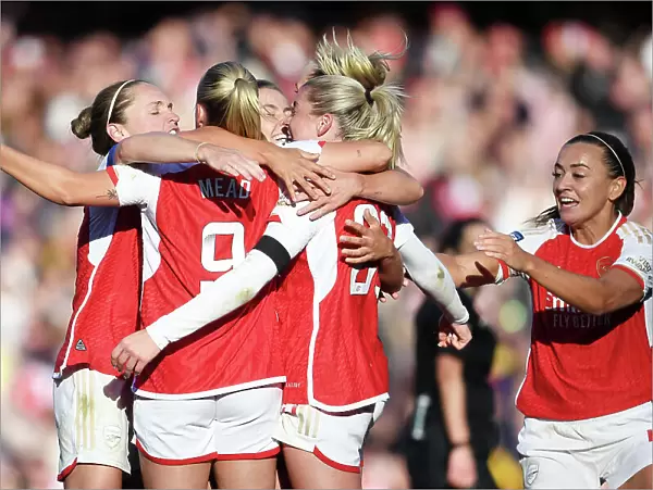 Arsenal FC v Aston Villa - Barclays Women's Super League