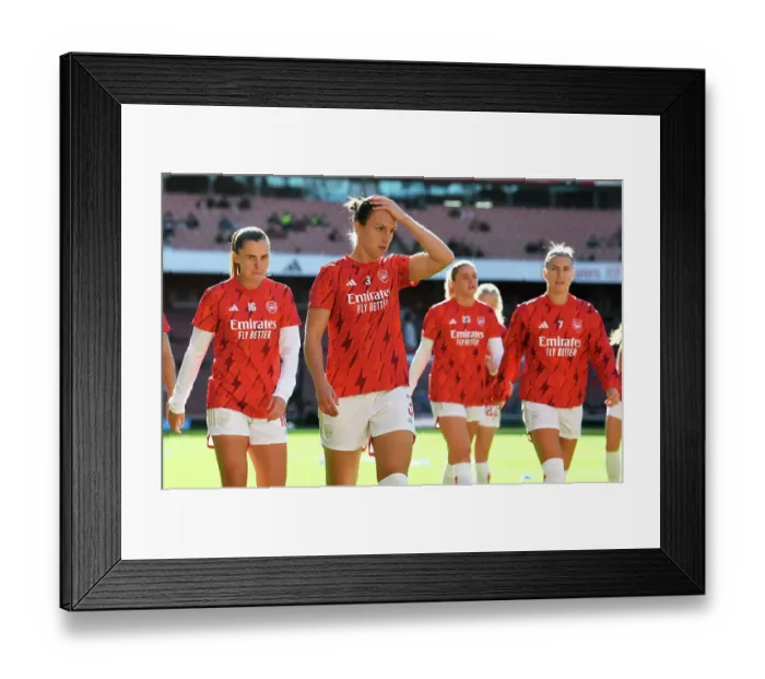 Framed Print : Arsenal Women's Pre-Match Preparation: Arsenal vs Aston Villa (2023-24)