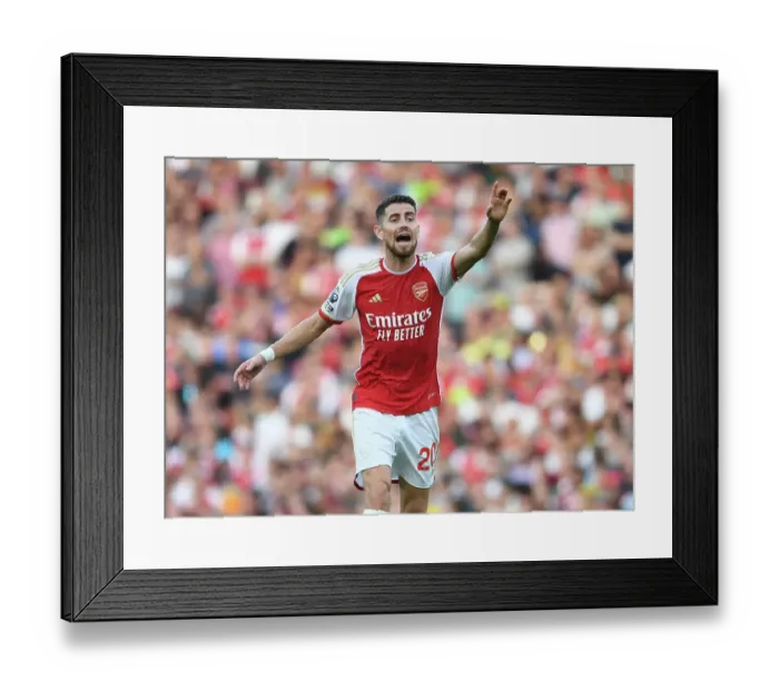 Framed Print : Arsenal vs Manchester City: October Clash at Emirates Stadium (2023-24)