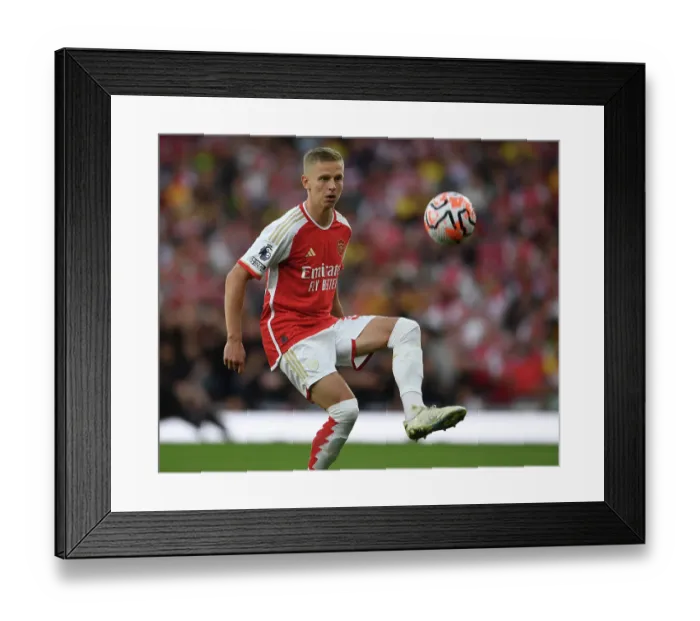 Framed Print : Arsenal's Zinchenko Shines in Intense Arsenal v Manchester City Clash (2023-24) Framed Print : Arsenal's Zinchenko Shines in Intense Arsenal v Manchester City Clash (2023-24)
