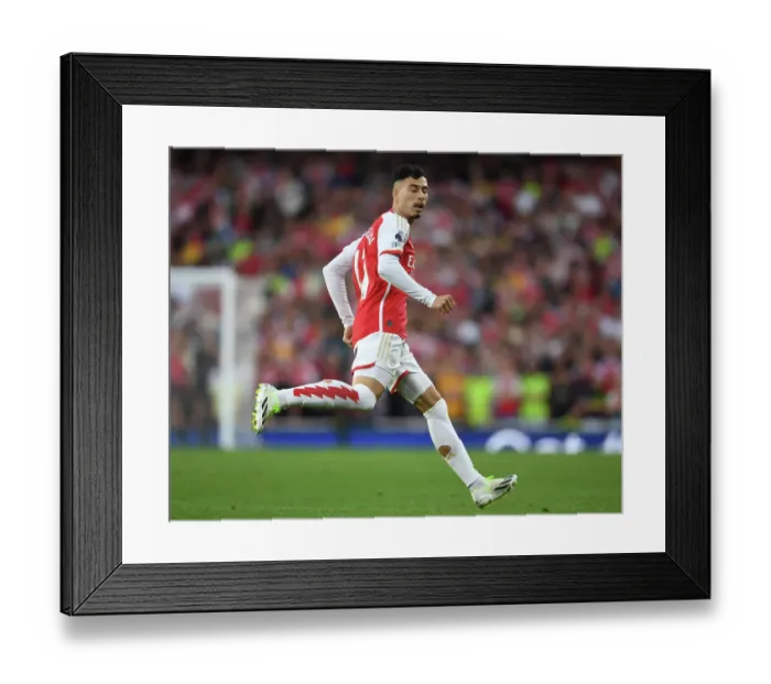 Framed Print : Arsenal's Martinelli Faces Manchester City: 2023-24 Premier League Showdown Framed Print : Arsenal's Martinelli Faces Manchester City: 2023-24 Premier League Showdown