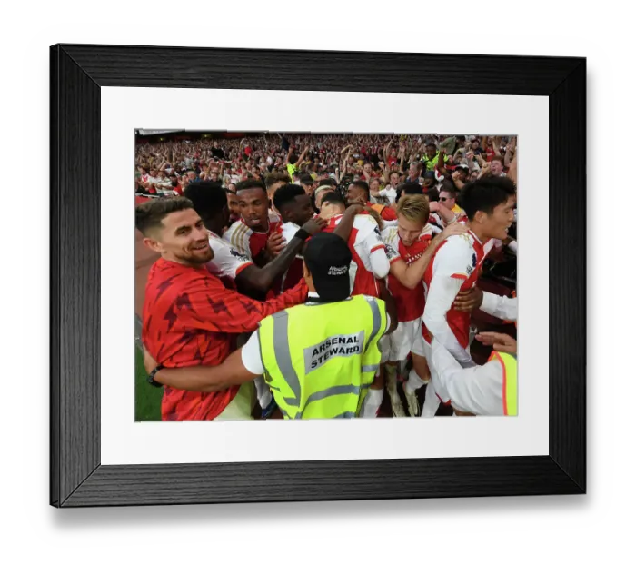 Framed Print : Arsenal Celebrate Gabriel Martinelli's Goal Against Manchester City (2023-24) Framed Print : Arsenal Celebrate Gabriel Martinelli's Goal Against Manchester City (2023-24)