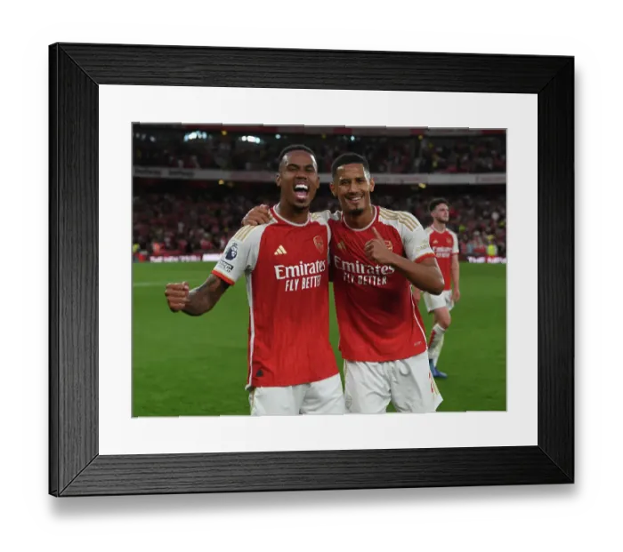 Framed Print : Arsenal Celebrate Win Over Manchester City in 2023-24 Premier League Framed Print : Arsenal Celebrate Win Over Manchester City in 2023-24 Premier League