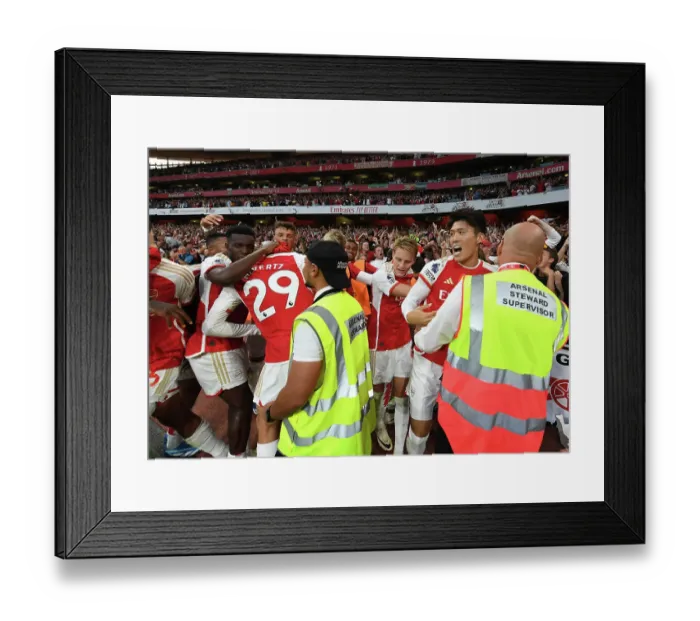Framed Print : Arsenal's Thrilling Comeback: Martinelli's Goal Against Manchester City (2023-24) Framed Print : Arsenal's Thrilling Comeback: Martinelli's Goal Against Manchester City (2023-24)