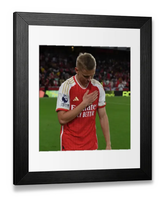 Framed Print : Arsenal's Zinchenko Reaction: Arsenal FC vs Manchester City, Premier League 2023-24 Framed Print : Arsenal's Zinchenko Reaction: Arsenal FC vs Manchester City, Premier League 2023-24