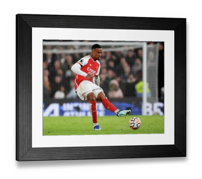 Framed Print : Arsenal's Gabriel Faces Off Against Chelsea: Intense Rivalry in the 2023-24 Premier League Framed Print : Arsenal's Gabriel Faces Off Against Chelsea: Intense Rivalry in the 2023-24 Premier League
