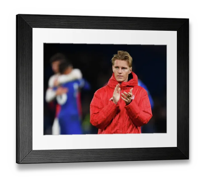 Framed Print : Martin Odegaard Applauding Arsenal Fans: Chelsea vs Arsenal, Premier League 2023-24