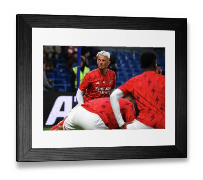 Framed Print : Ben White's Intense Pre-Match Focus: Arsenal vs. Chelsea at Stamford Bridge (2023-24) Framed Print : Ben White's Intense Pre-Match Focus: Arsenal vs. Chelsea at Stamford Bridge (2023-24)
