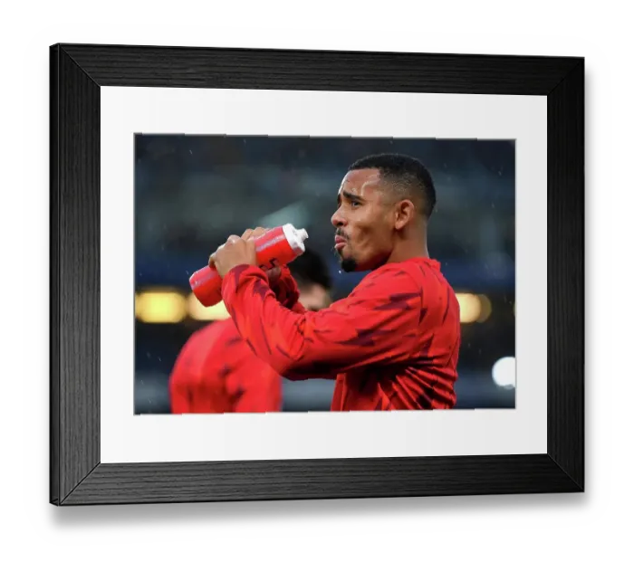 Framed Print : Arsenal's Gabriel Jesus Prepares for Battle: Chelsea vs Arsenal, Premier League 2023-24