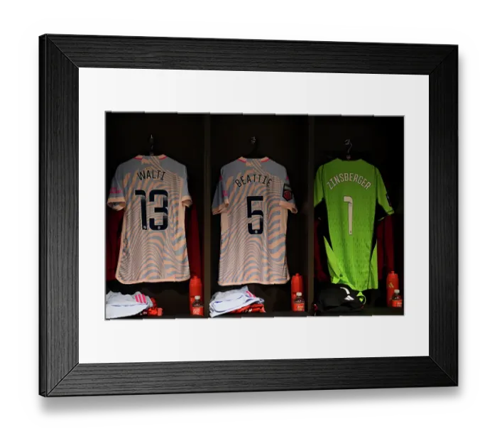 Framed Print : Arsenal Women Prepare for Bristol City Clash in Barclays Super League Framed Print : Arsenal Women Prepare for Bristol City Clash in Barclays Super League