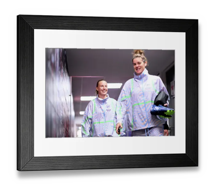 Framed Print : Arsenal Women Take on Bristol City in Barclays Super League Showdown Framed Print : Arsenal Women Take on Bristol City in Barclays Super League Showdown