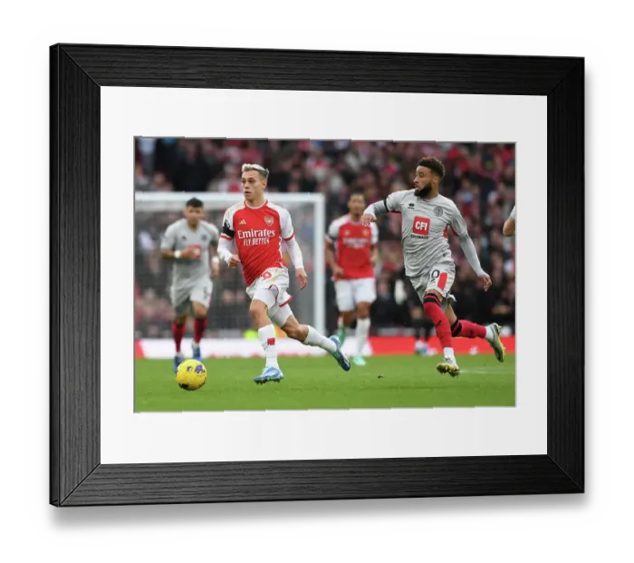 Framed Print : Arsenal vs Sheffield United: Trossard vs Bogle Clash in the Premier League (2023-24)