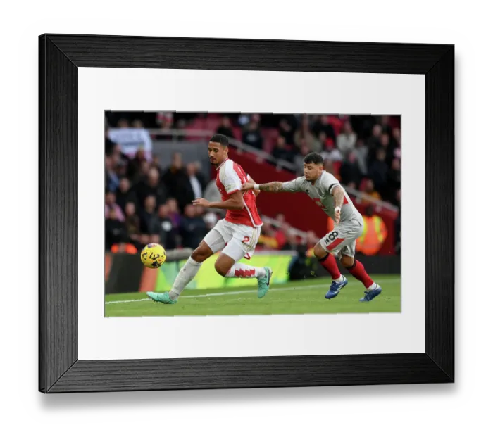 Framed Print : Arsenal vs Sheffield United: William Saliba and Gustavo Hamer Battle for Control in the 2023-24 Premier League Clash Framed Print : Arsenal vs Sheffield United: William Saliba and Gustavo Hamer Battle for Control in the 2023-24 Premier League Clash