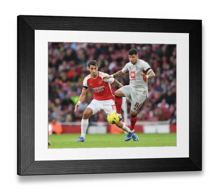 Framed Print : Arsenal's Kiwior vs Sheffield United's Hamer: A Premier League Showdown (2023-24) Framed Print : Arsenal's Kiwior vs Sheffield United's Hamer: A Premier League Showdown (2023-24)