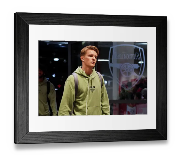 Framed Print : Arsenal's Martin Odegaard Arrives at Emirates Stadium Ahead of Arsenal v Sheffield United (2023-24) Framed Print : Arsenal's Martin Odegaard Arrives at Emirates Stadium Ahead of Arsenal v Sheffield United (2023-24)