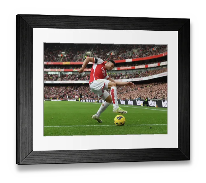 Framed Print : Martinelli's Star Performance: Arsenal Shines in 2023-24 Premier League Victory over Sheffield United