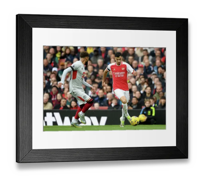 Framed Print : Martinelli vs Bogle: Intense Battle at Emirates Stadium - Arsenal vs Sheffield United, 2023-24 Premier League Framed Print : Martinelli vs Bogle: Intense Battle at Emirates Stadium - Arsenal vs Sheffield United, 2023-24 Premier League