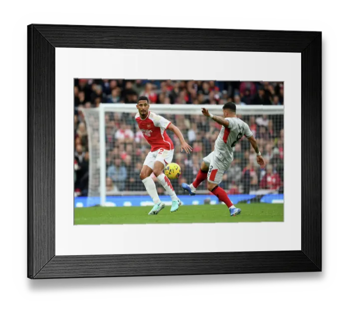 Framed Print : Arsenal vs Sheffield United: A Battle for Premier League Supremacy (October 2023)