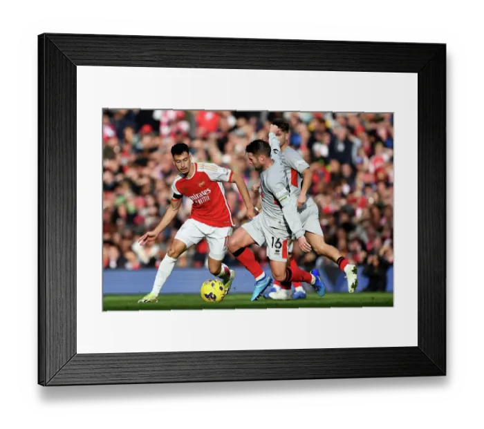 Framed Print : Arsenal vs Sheffield United: Martinelli vs Norwood Battle in the 2023-24 Premier League Framed Print : Arsenal vs Sheffield United: Martinelli vs Norwood Battle in the 2023-24 Premier League
