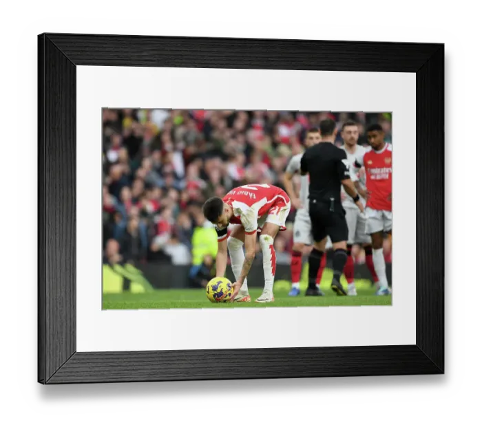 Framed Print : Arsenal's Fabio Vieira Prepares for Penalty against Sheffield United (2023-24) Framed Print : Arsenal's Fabio Vieira Prepares for Penalty against Sheffield United (2023-24)