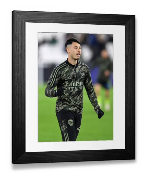 Framed Print : Arsenal's Martinelli Gears Up: West Ham United vs Arsenal, Carabao Cup 2023-24