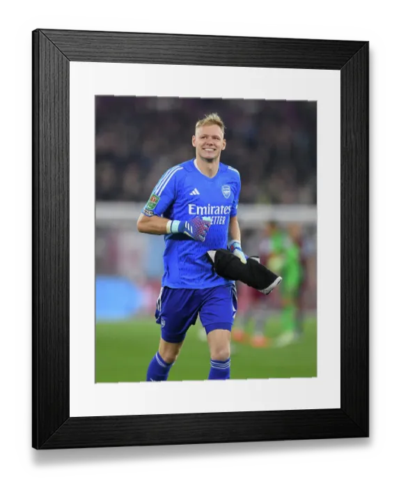 Framed Print : Arsenal's Aaron Ramsdale Readies for Carabao Cup Showdown Against West Ham