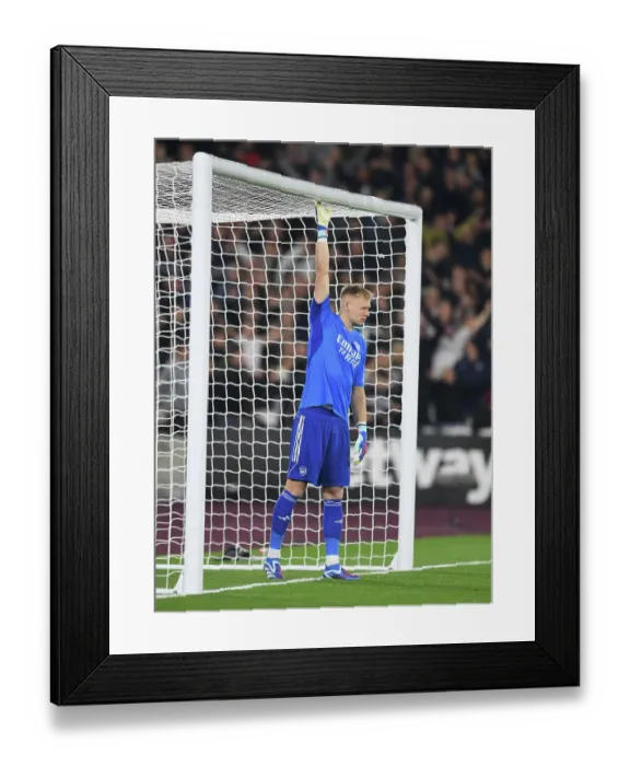 Framed Print : Arsenal's Aaron Ramsdale Prepares for West Ham Showdown in Carabao Cup Framed Print : Arsenal's Aaron Ramsdale Prepares for West Ham Showdown in Carabao Cup