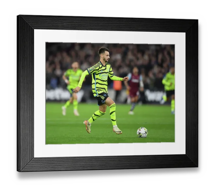 Framed Print : Fabio Vieira Shines: Arsenal vs. West Ham United - Carabao Cup 2023-24 Framed Print : Fabio Vieira Shines: Arsenal vs. West Ham United - Carabao Cup 2023-24