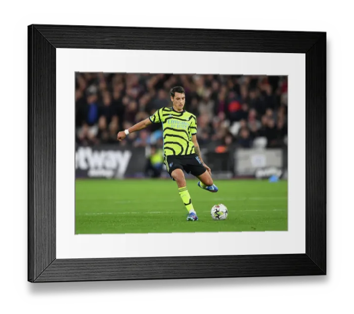 Framed Print : Arsenal's Jakub Kiwior Stands Firm Against West Ham in Carabao Cup Showdown