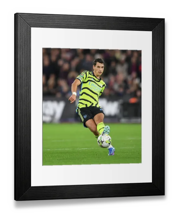 Framed Print : Arsenal's Jakub Kiwior Stands Firm in Carabao Cup Battle Against West Ham