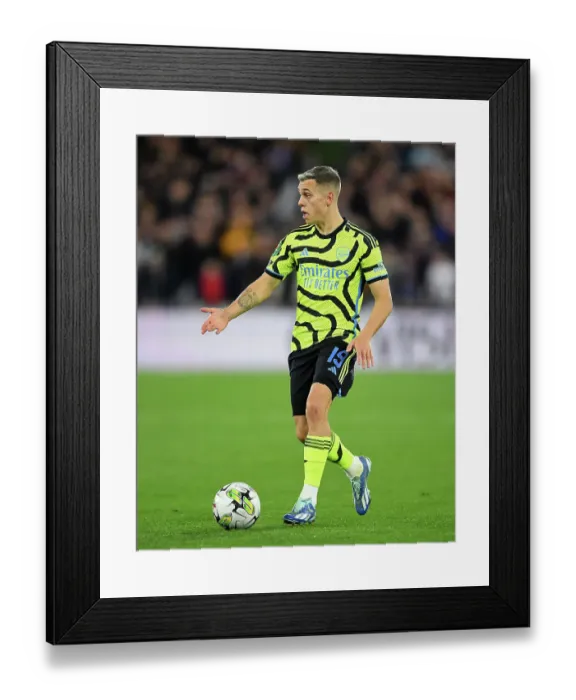Framed Print : Arsenal's Leandro Trossard in Action against West Ham United in Carabao Cup Fourth Round Framed Print : Arsenal's Leandro Trossard in Action against West Ham United in Carabao Cup Fourth Round