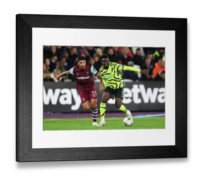 Framed Print : Bukayo Saka vs Emerson Palmieri: A Battle in the Carabao Cup Fourth Round - West Ham United vs Arsenal, 2023-24 Framed Print : Bukayo Saka vs Emerson Palmieri: A Battle in the Carabao Cup Fourth Round - West Ham United vs Arsenal, 2023-24