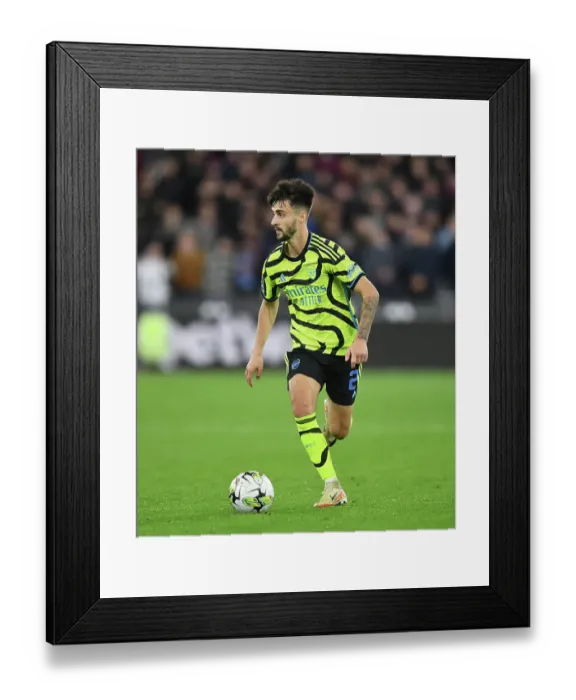Framed Print : Fabio Vieira in Action: Arsenal vs. West Ham United - Carabao Cup 2023-24