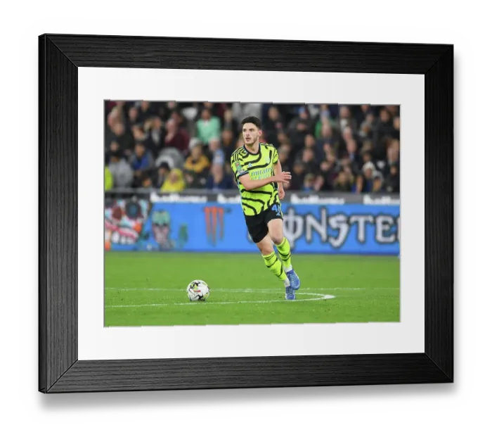 Framed Print : West Ham United vs Arsenal: Carabao Cup Clash - Declan Rice in Action
