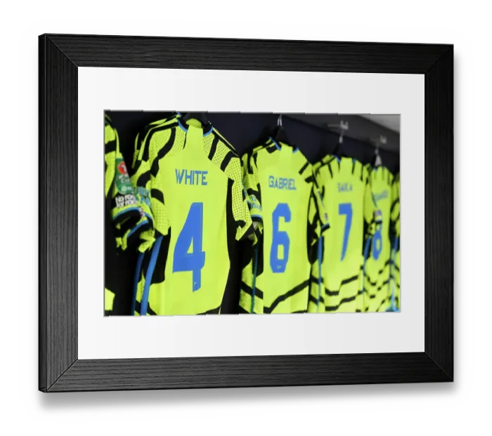 Framed Print : Arsenal's Ben White: Ready for Battle in Carabao Cup Showdown Against West Ham United