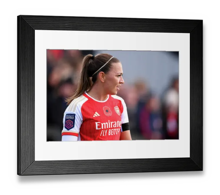 Framed Print : Arsenal FC vs Manchester City: Battle in the Barclays Women's Super League