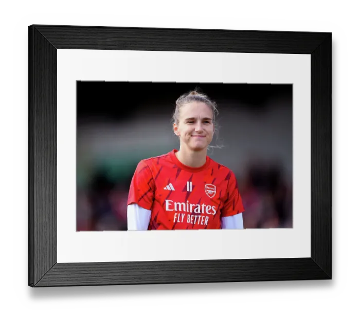 Framed Print : Arsenal's Viviane Miedema: Unwavering Focus Ahead of Manchester City Showdown