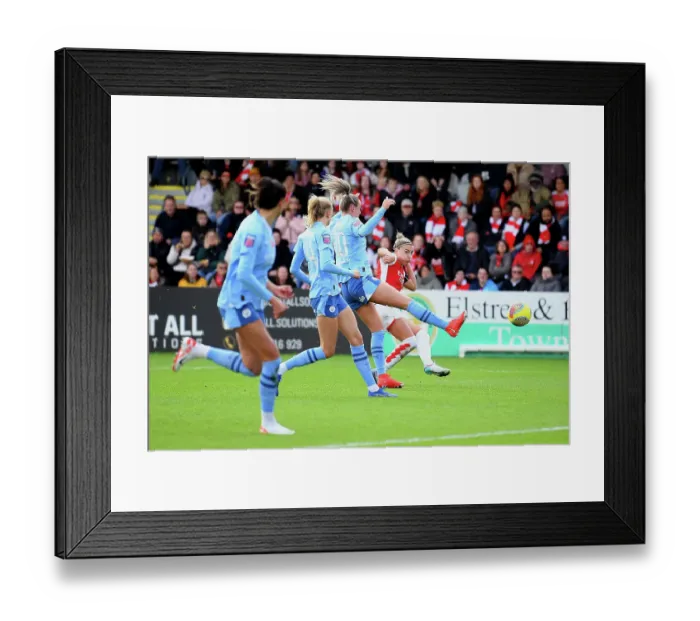 Framed Print : Steph Catley Scores First Goal: Arsenal Women's Super League Victory over Manchester City (2023-24)
